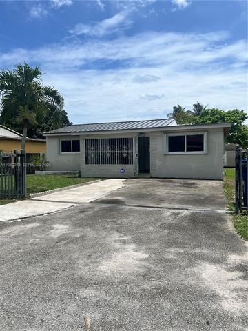250 NE 160th St, Miami, FL 33162