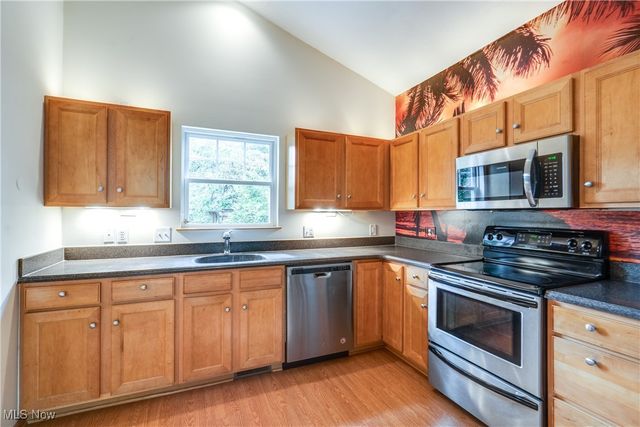 3108 Vermont Place, Akron, OH 44312