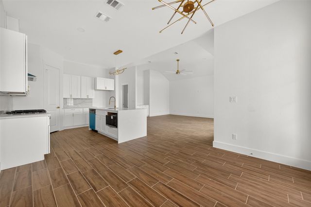 1902 Bell Street, Dayton, TX 77535