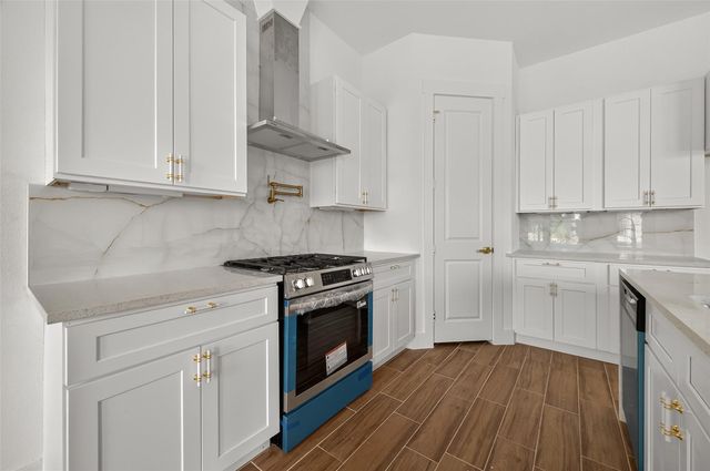 1902 Bell Street, Dayton, TX 77535