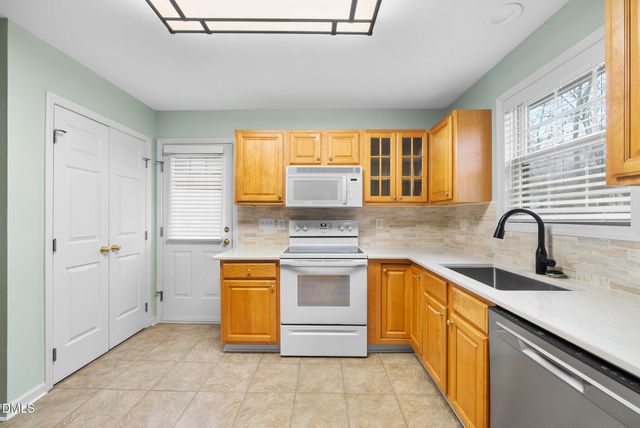 6 Stone Mill Place, Durham, NC 27712