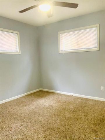 6475 N Highland Street, Dearborn Heights, MI 48127