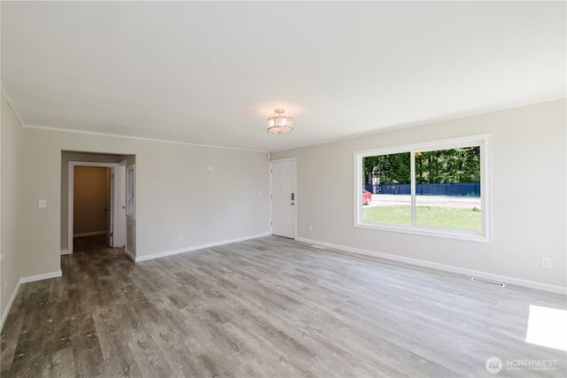 3335 Trenton Avenue NE, Bremerton, WA 98310