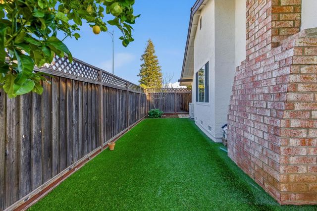 1662 Canna Lane, San Jose, CA 95124