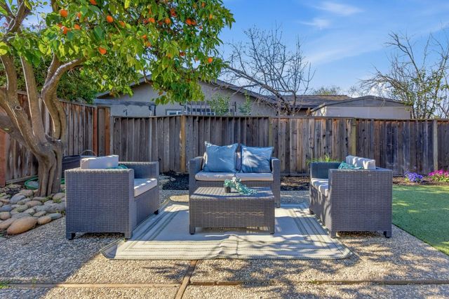 1662 Canna Lane, San Jose, CA 95124