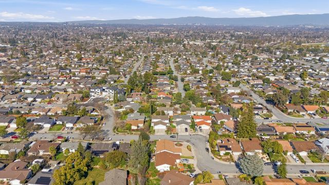 1662 Canna Lane, San Jose, CA 95124