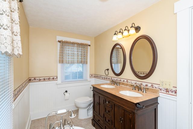 559 W Broadway Street 559 W Broadway Street, Tipp City, OH 45371