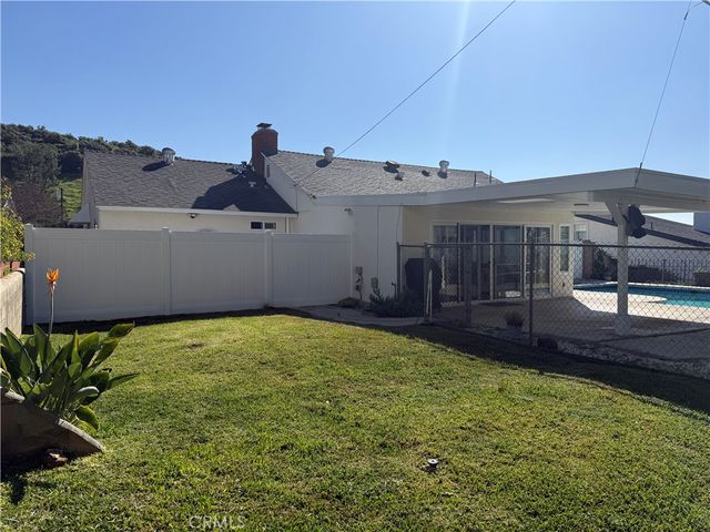 841 Irving, Burbank, CA 91504