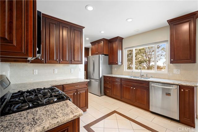 841 Irving, Burbank, CA 91504