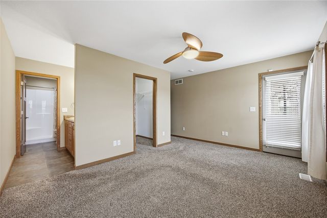 4127 Forest View NE, Cedar Rapids, IA 52411