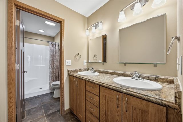 4127 Forest View NE, Cedar Rapids, IA 52411