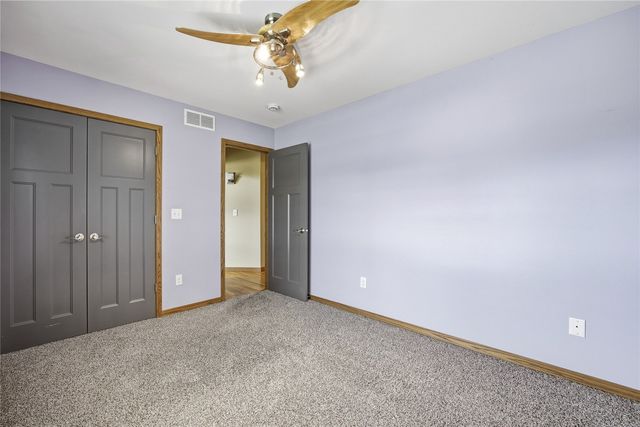 4127 Forest View NE, Cedar Rapids, IA 52411