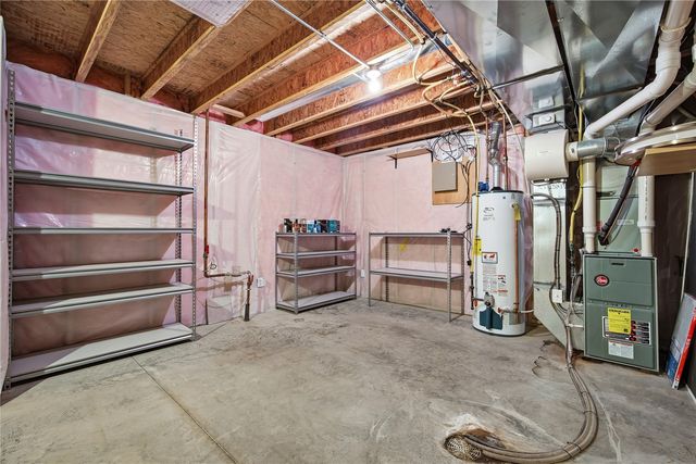 4127 Forest View NE, Cedar Rapids, IA 52411