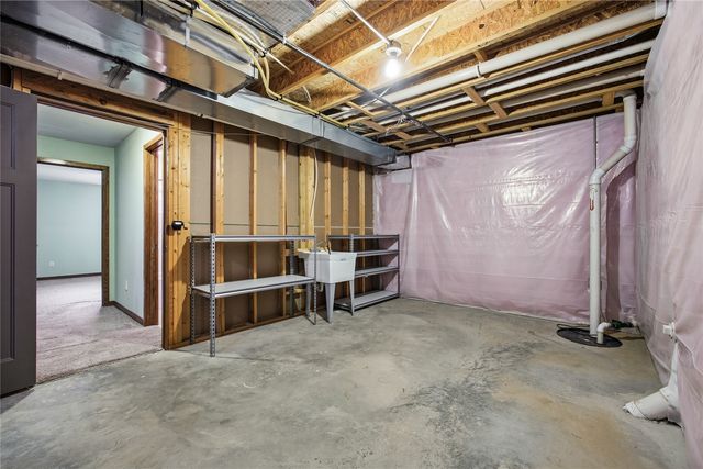 4127 Forest View NE, Cedar Rapids, IA 52411