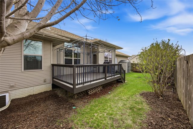 4127 Forest View NE, Cedar Rapids, IA 52411