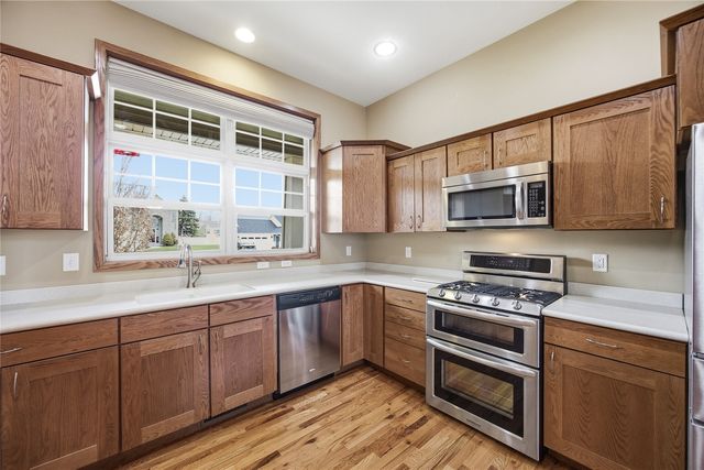 4127 Forest View NE, Cedar Rapids, IA 52411
