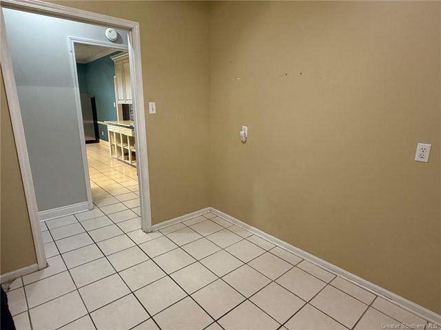 5720 Aspen Street, Lake Charles, LA 70605