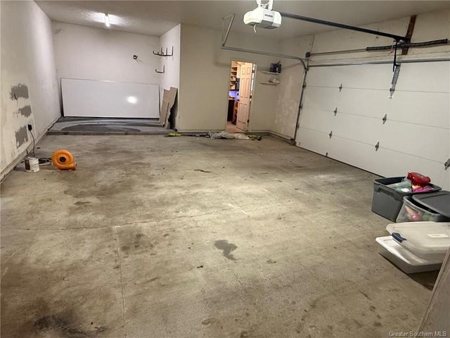 5720 Aspen Street, Lake Charles, LA 70605