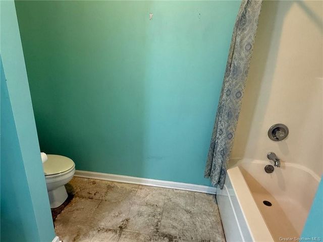 5720 Aspen Street, Lake Charles, LA 70605