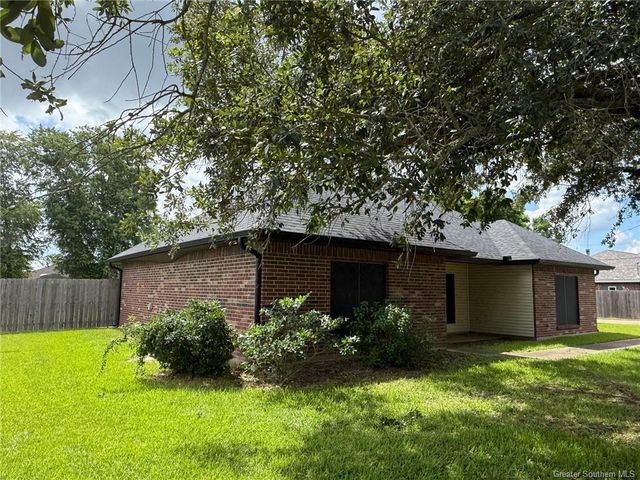 5720 Aspen Street, Lake Charles, LA 70605