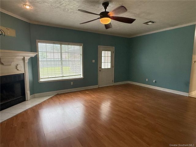 5720 Aspen Street, Lake Charles, LA 70605