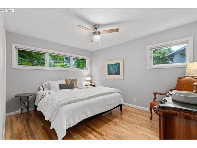 14635 UPLANDS Dr, Lake Oswego, OR 97034