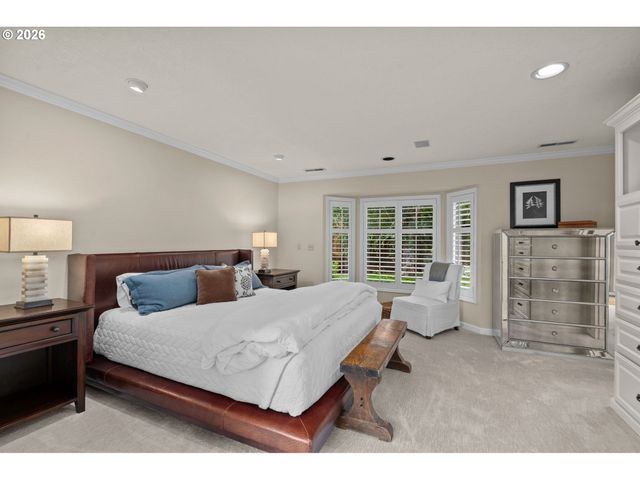 14635 UPLANDS Dr, Lake Oswego, OR 97034
