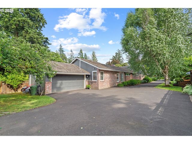 14635 UPLANDS Dr, Lake Oswego, OR 97034