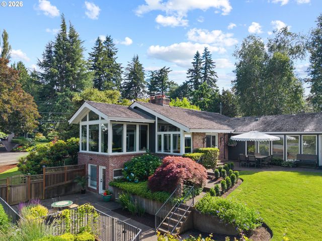 14635 UPLANDS Dr, Lake Oswego, OR 97034