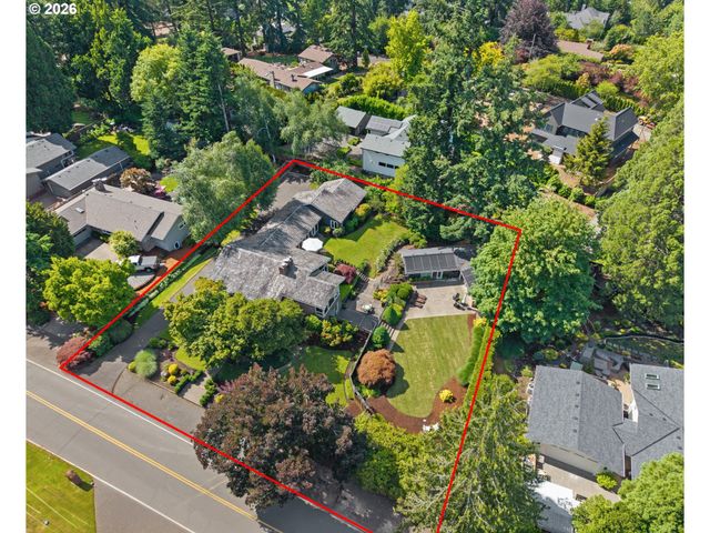 14635 UPLANDS Dr, Lake Oswego, OR 97034