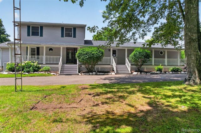 1437 E Cook Road, Grand Blanc Charter Township, MI 48439