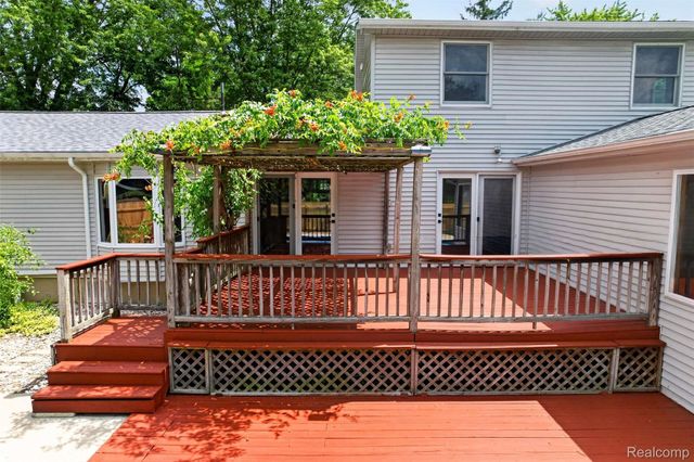 1437 E Cook Road, Grand Blanc Charter Township, MI 48439