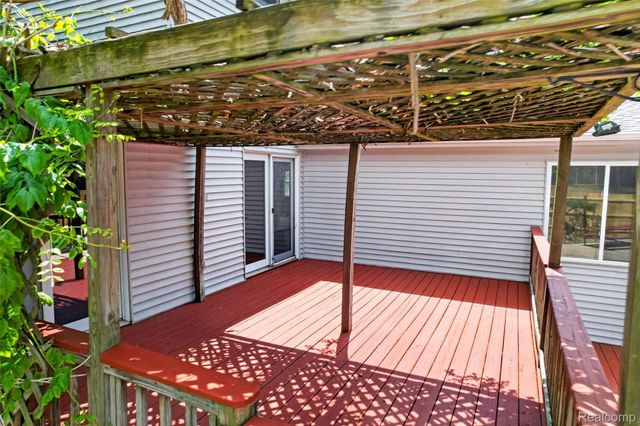 1437 E Cook Road, Grand Blanc Charter Township, MI 48439