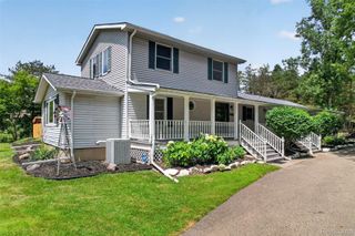 1437 E Cook Road, Grand Blanc Charter Township, MI 48439