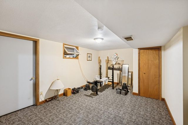 9372 71st Street NE, Spicer, MN 56288