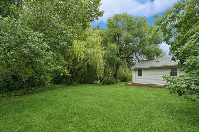 9372 71st Street NE, Spicer, MN 56288