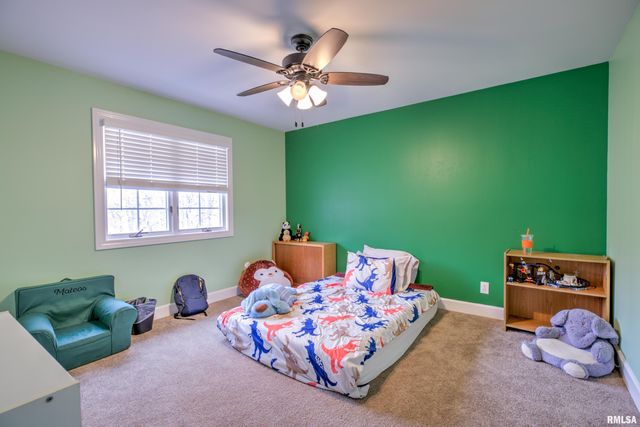 801 W BRIDGETOWNE Court, Dunlap, IL 61525