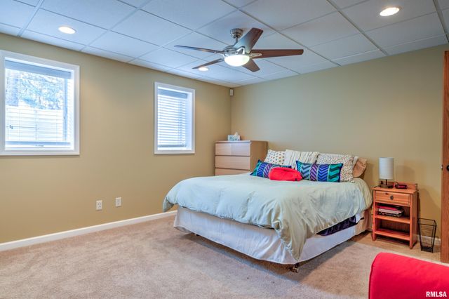 801 W BRIDGETOWNE Court, Dunlap, IL 61525