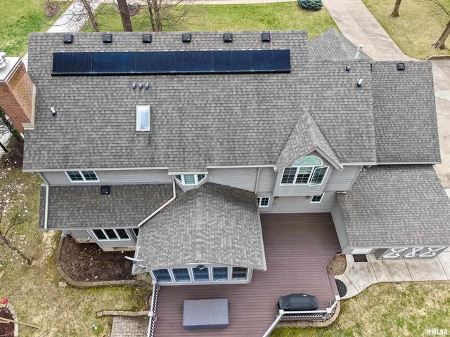 801 W BRIDGETOWNE Court, Dunlap, IL 61525