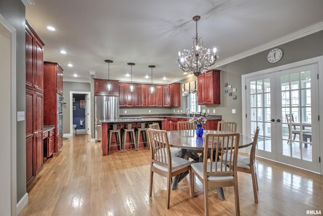 801 W BRIDGETOWNE Court, Dunlap, IL 61525