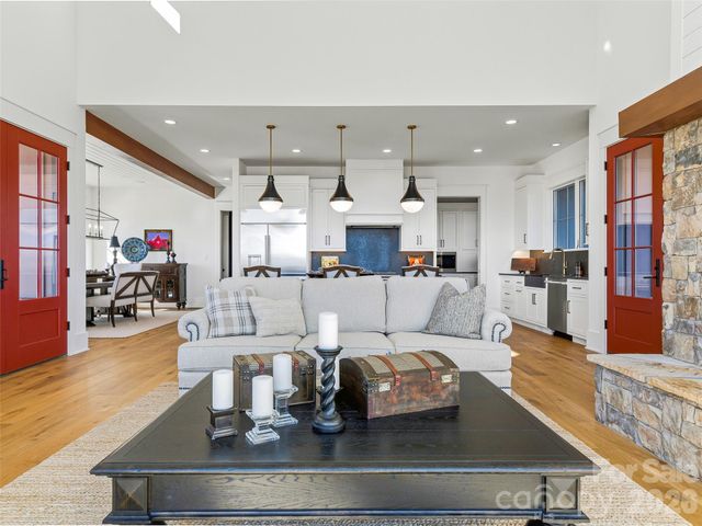 120 Boulder Creek Way, Asheville, NC 28805