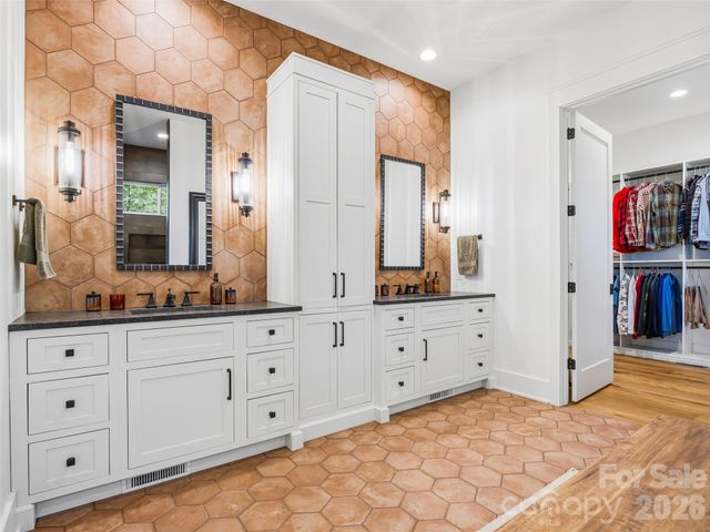 120 Boulder Creek Way, Asheville, NC 28805
