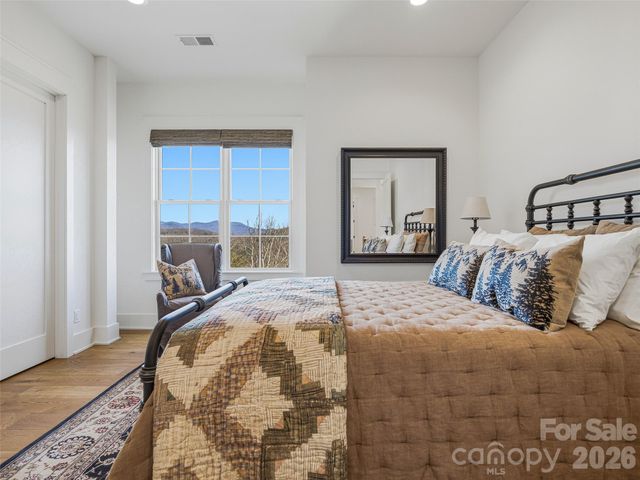 120 Boulder Creek Way, Asheville, NC 28805