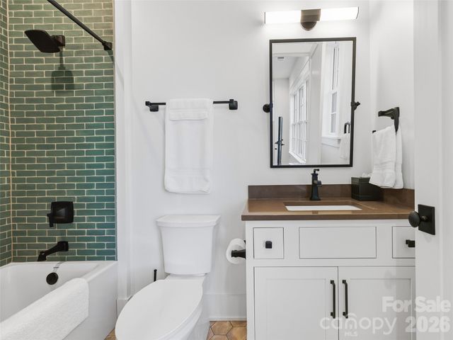 120 Boulder Creek Way, Asheville, NC 28805