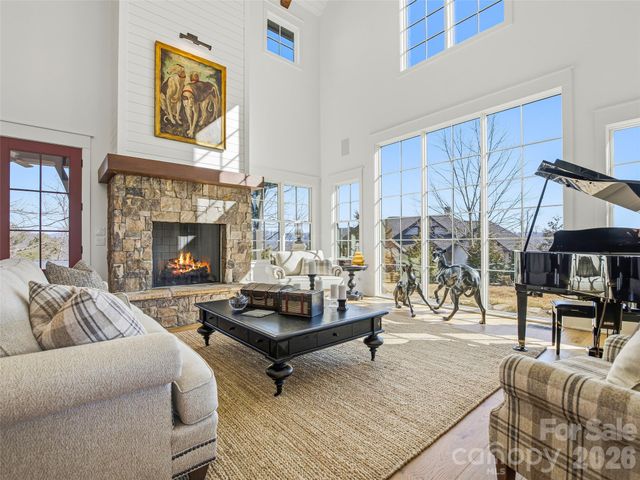 120 Boulder Creek Way, Asheville, NC 28805