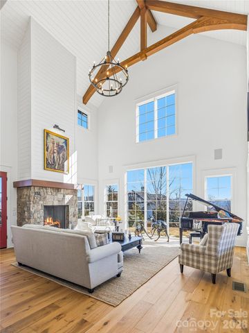 120 Boulder Creek Way, Asheville, NC 28805