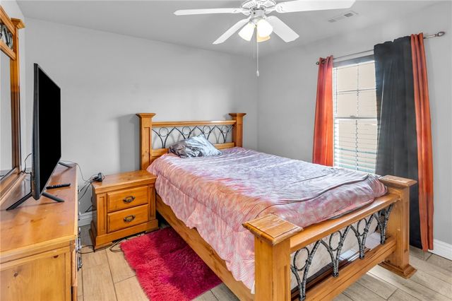 911 23rd Street, Rogers, AR 72758