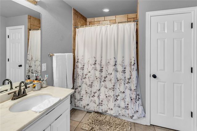 911 23rd Street, Rogers, AR 72758