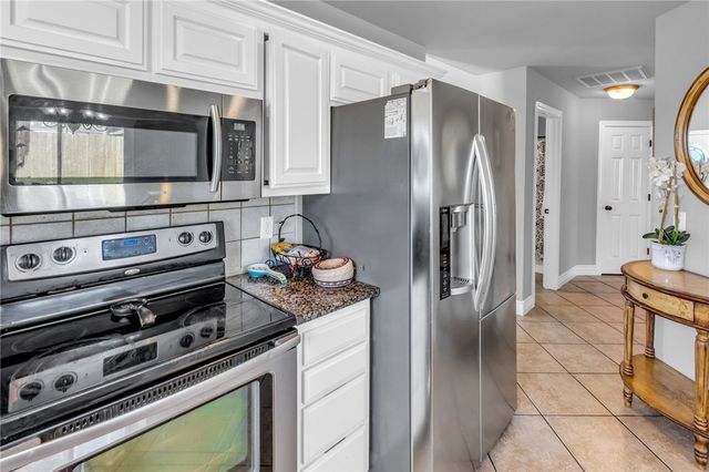 911 23rd Street, Rogers, AR 72758