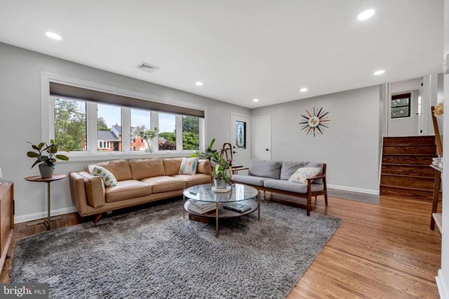 609 HILLSIDE AVE, Brookhaven, PA 19015